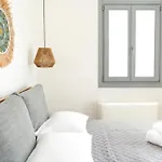 Pyrra Apartment