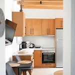 Pyrra Apartment *