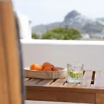Pyrra Apartment Skyros