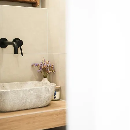 Pyrra شقة سكيروس