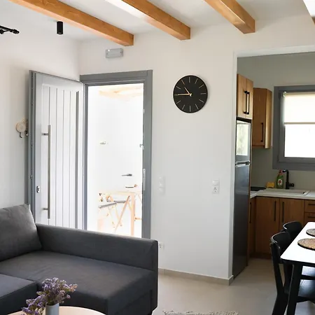 Pyrra شقة سكيروس